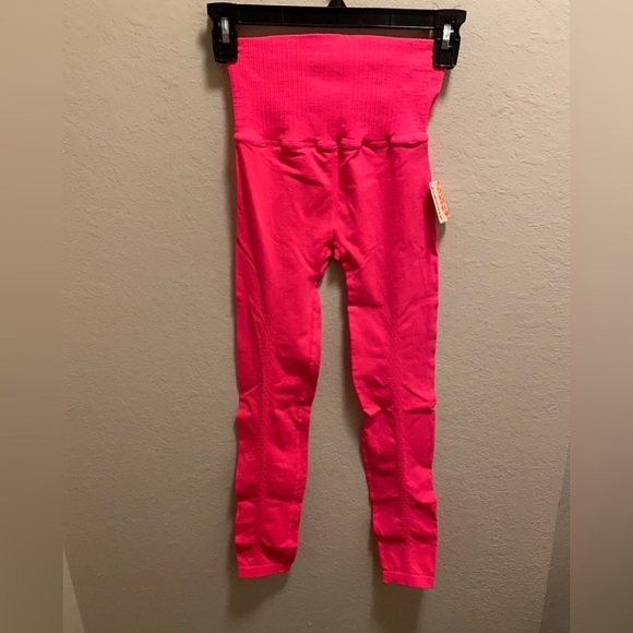Free People FP Movement Good Karma Leggings In Neon Coral. NEW - Picture 9 of 12
